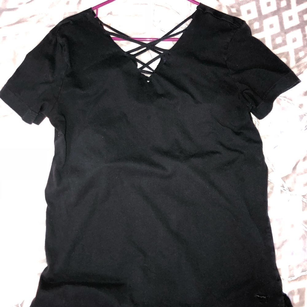 VS Pink crossed neck shirt